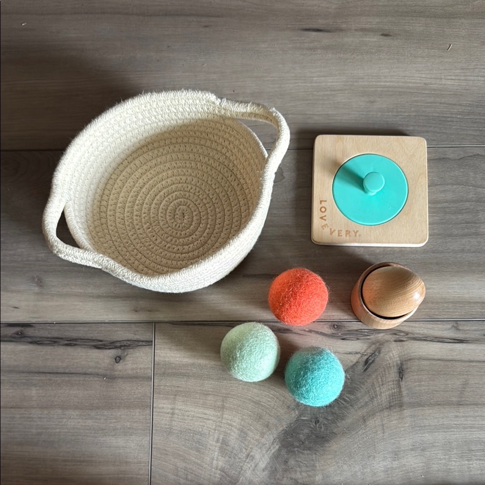 Lovevery Cream Woven Basket with Colorful Toys 8-10 Months